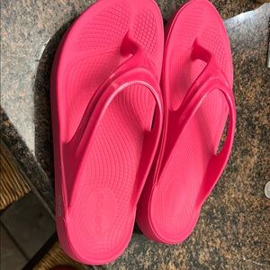 Sleek Pink Women's Flip Flops